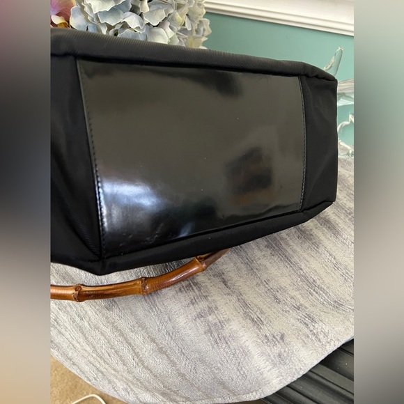 Authentic Vintage Gucci Handbag COA in Hand - Picture 9 of 13